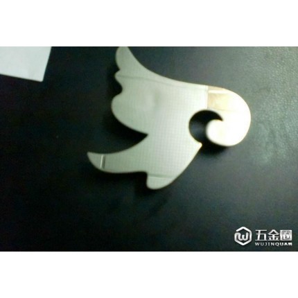 生產(chǎn)銷售，新款QTS鳥翼對開浴室柜拉手