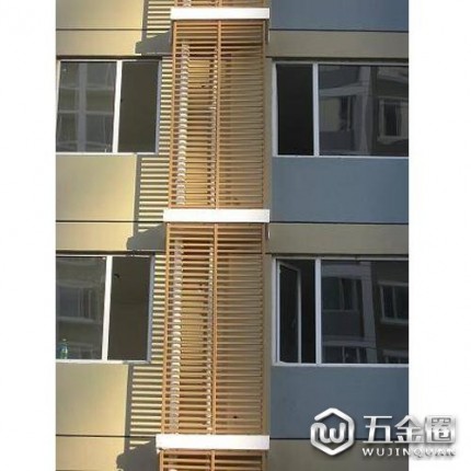 任丘恒翔金屬門窗 專業(yè)生產(chǎn)各種百葉窗 質(zhì)優(yōu)價(jià)廉 提供的售后服務(wù) 詳情電話咨詢