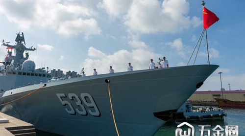 第三十批護航編隊從青島起航 赴亞丁灣執(zhí)行護航