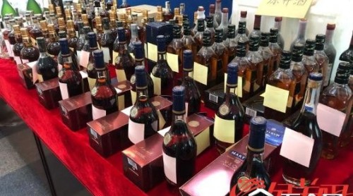 廣州 ：父母兒子侄子組成“家族式”假酒團(tuán)伙，涉案金額達(dá)6000萬元