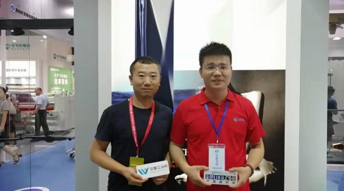 締造精工淋浴房，江姿衛(wèi)浴我看行！