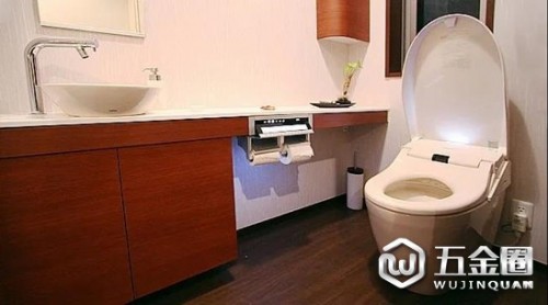 馬桶要不要換？住全季，讓屁股決定腦袋！