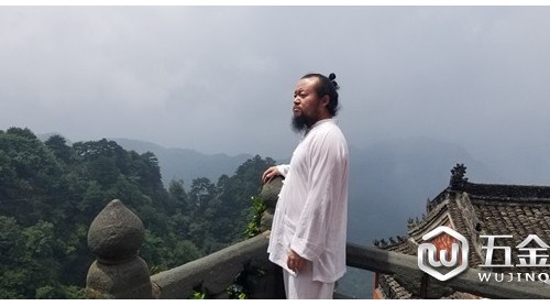 中國風(fēng)水大師排名，口碑zui好的建筑工程陰陽風(fēng)水師