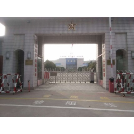 處理泰安雙興學(xué)校電動(dòng)門(mén)不能夠正常運(yùn)行的問(wèn)題